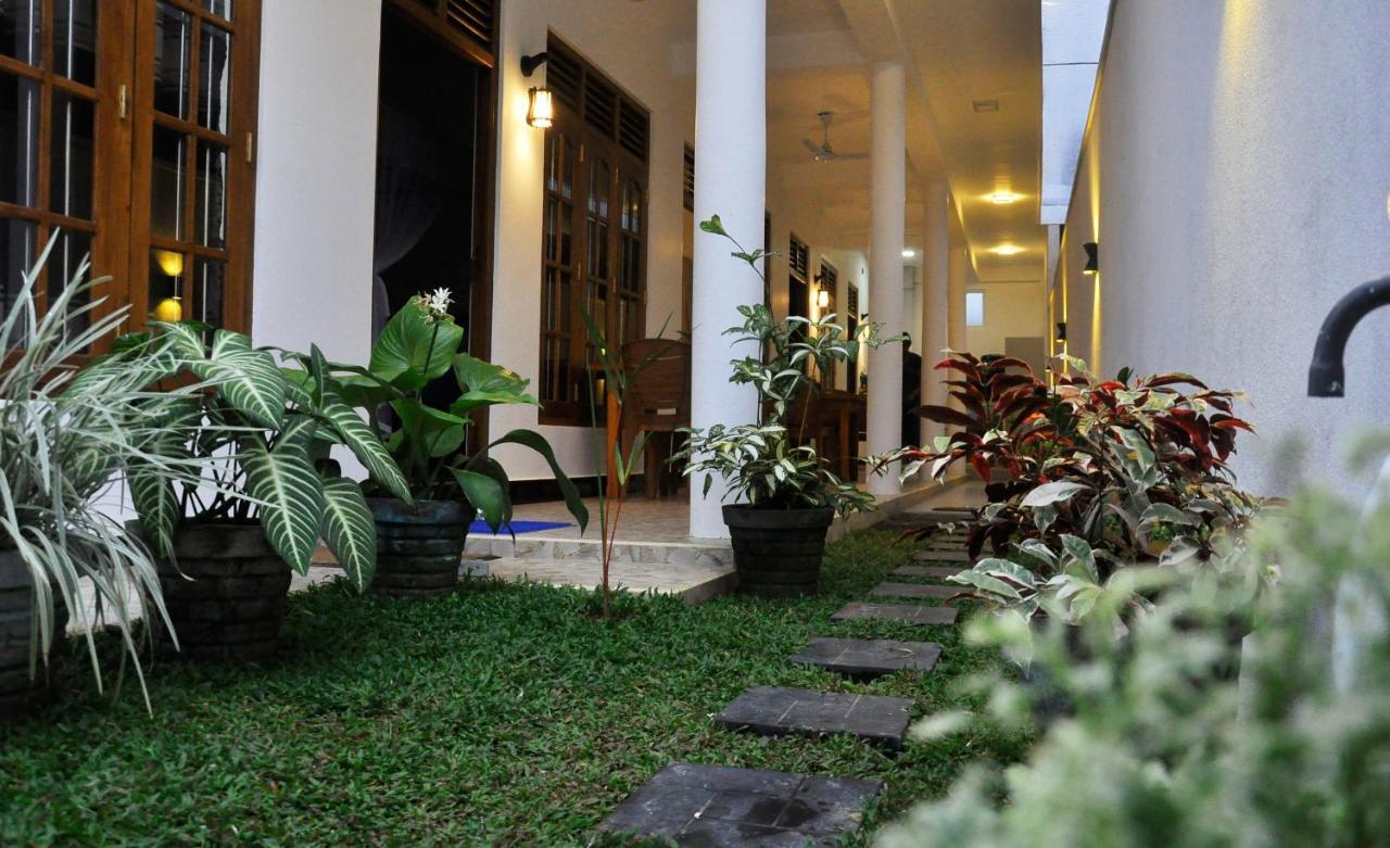 Maduranga N Guest Bed & Breakfast Mirissa Luaran gambar