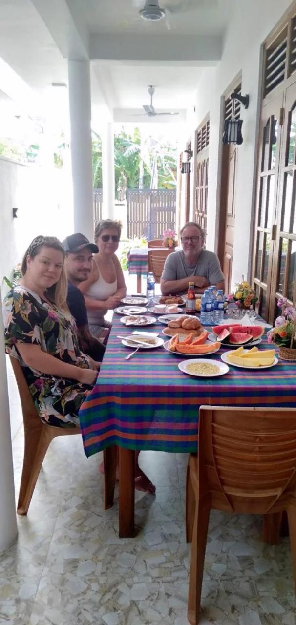 Maduranga N Guest Bed & Breakfast Mirissa Luaran gambar
