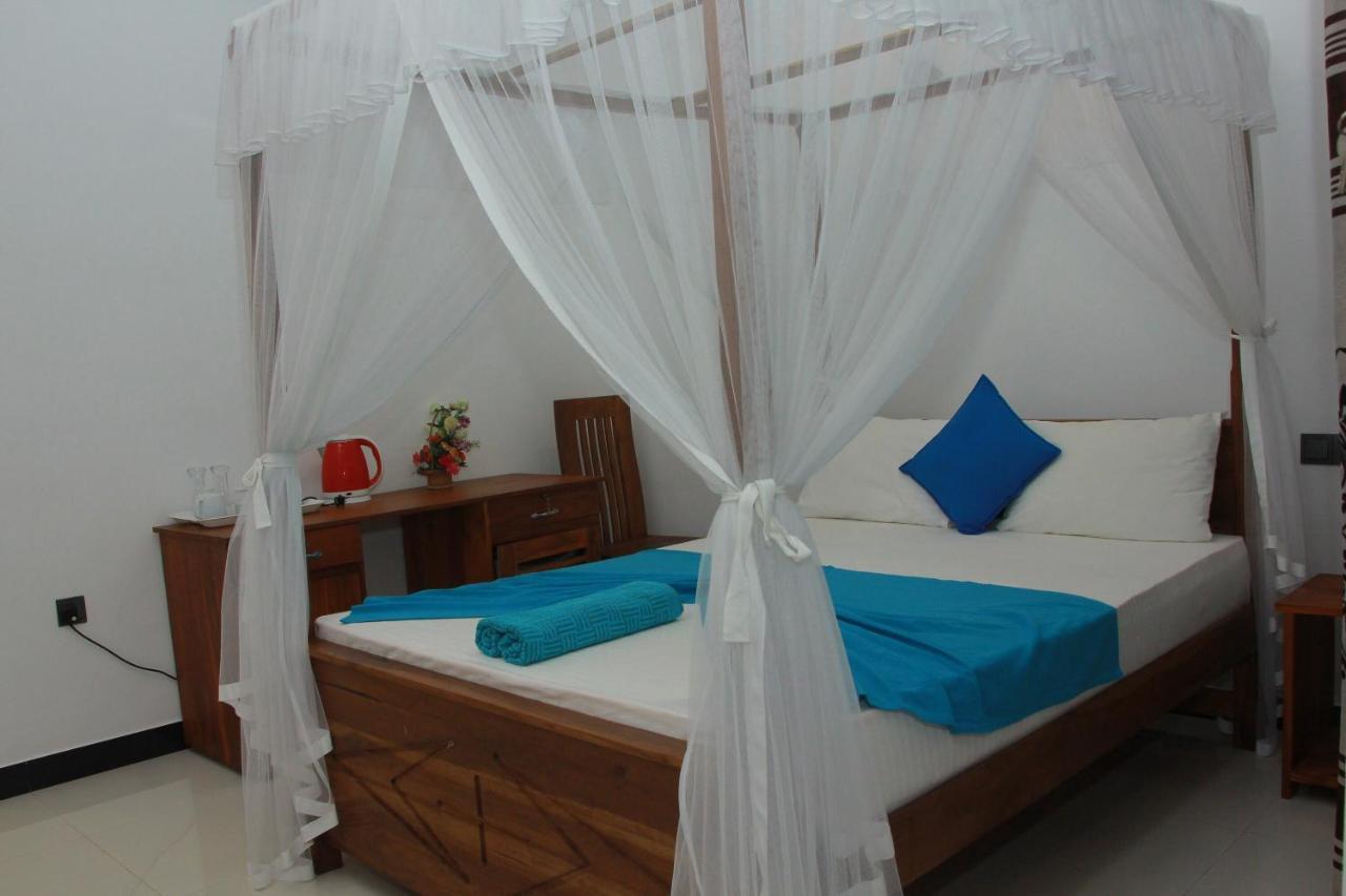 Maduranga N Guest Bed & Breakfast Mirissa Luaran gambar