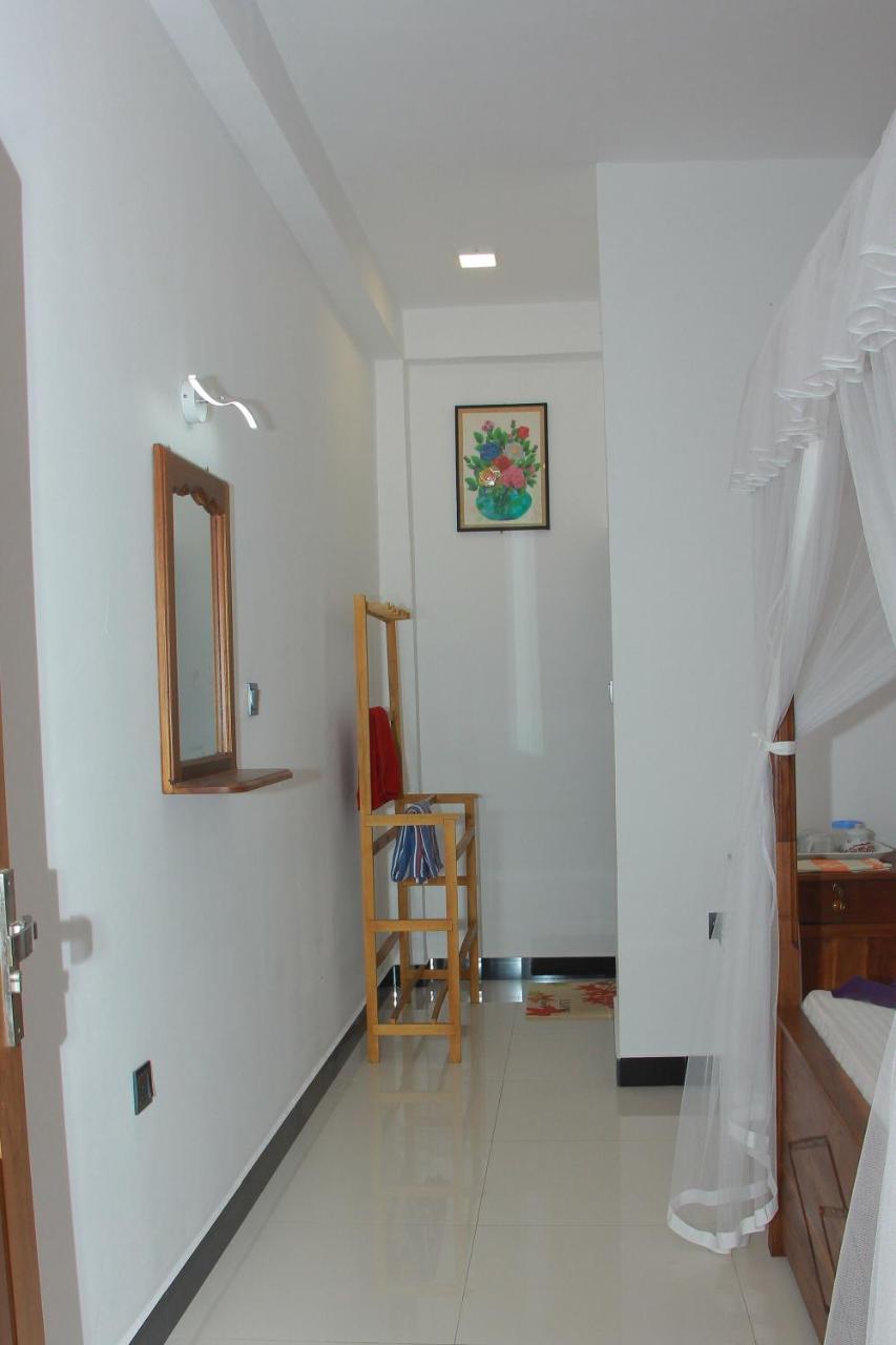 Maduranga N Guest Bed & Breakfast Mirissa Luaran gambar