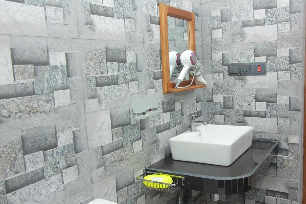 Maduranga N Guest Bed & Breakfast Mirissa Luaran gambar
